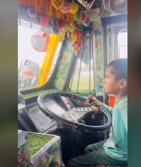Video of a kid went viral who was driving a truck on the highway